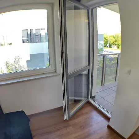 2110 Zwyciestwa 5n - Tanie W Apartamencie - Samodzielne Zameldowanie - Self Check In Daire