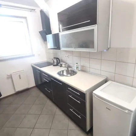 2110 Zwyciestwa 5n - Tanie W Apartamencie - Samodzielne Zameldowanie - Self Check In Daire